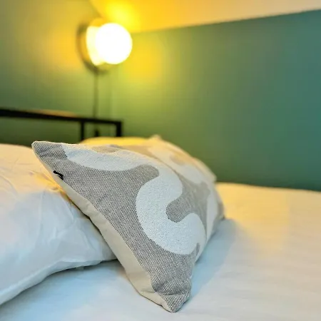 Yarra - Check In H24 - Wifi * ليون